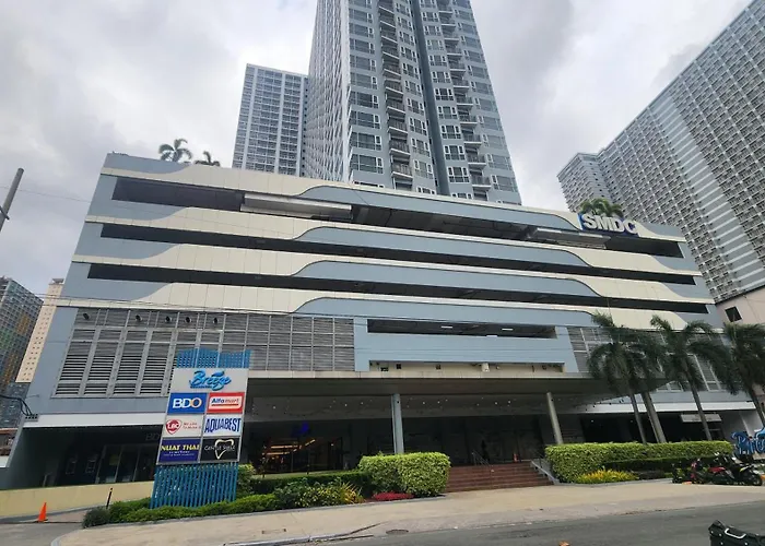 Apartment 1br Breeze Residences Near Moa With Pool And Balcony Manila